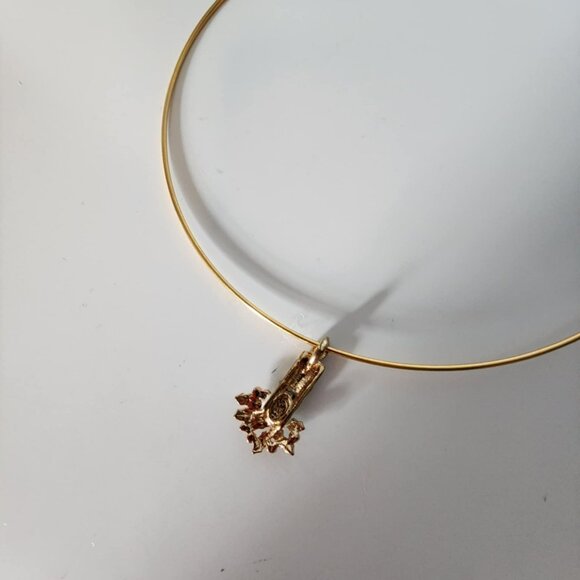 NWT Gold Plated Neck Ring with Holiday Candle Charm - Picture 2 of 4